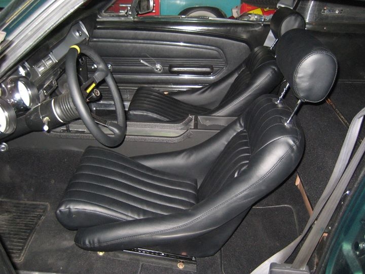 Corbeau Classic Seats